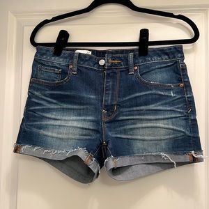 Gap Slim Cut Offs